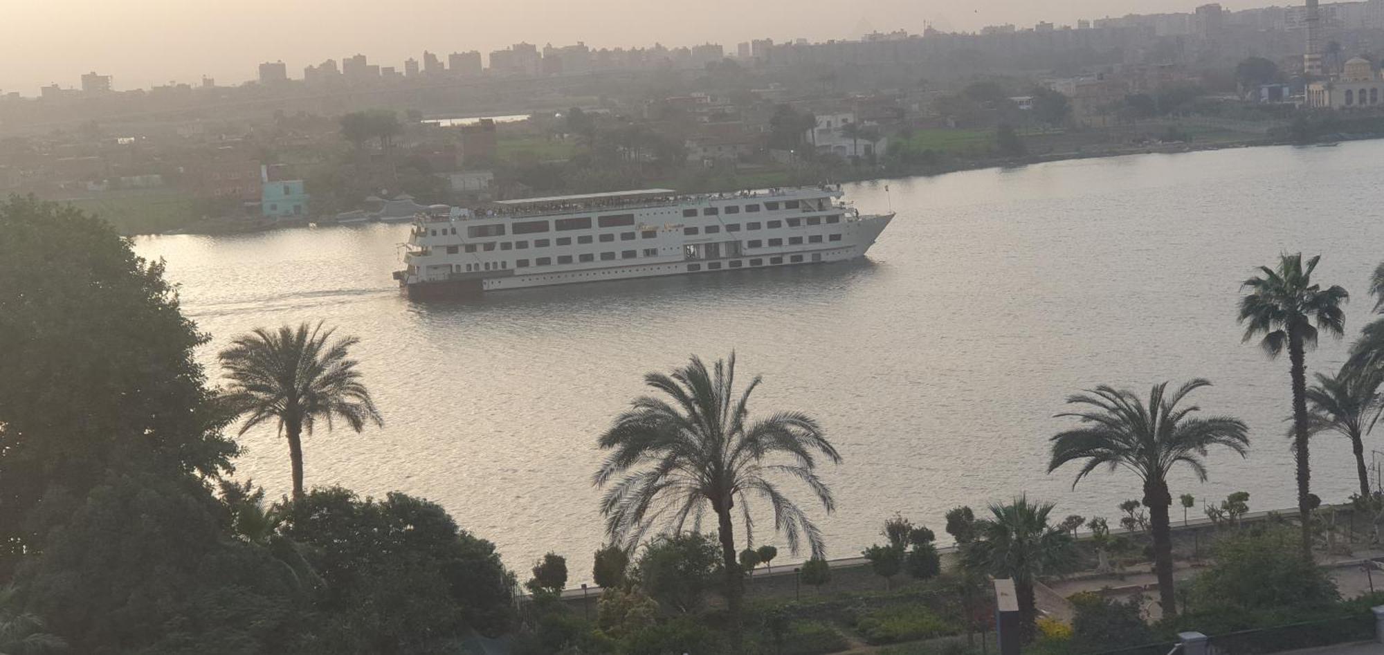 Grand Bayan Hotel & Apt At Nile Plaza Kaherah Luaran gambar